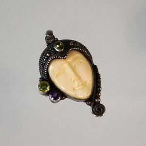 Designer Vintage Sagen Face Pendant Sterling Silver Peridot and Amethyst